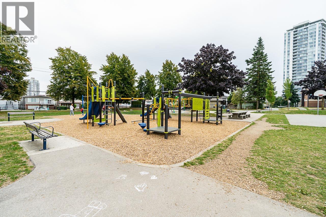 Photo 38 of 6544 Elwell Street, Burnaby BC