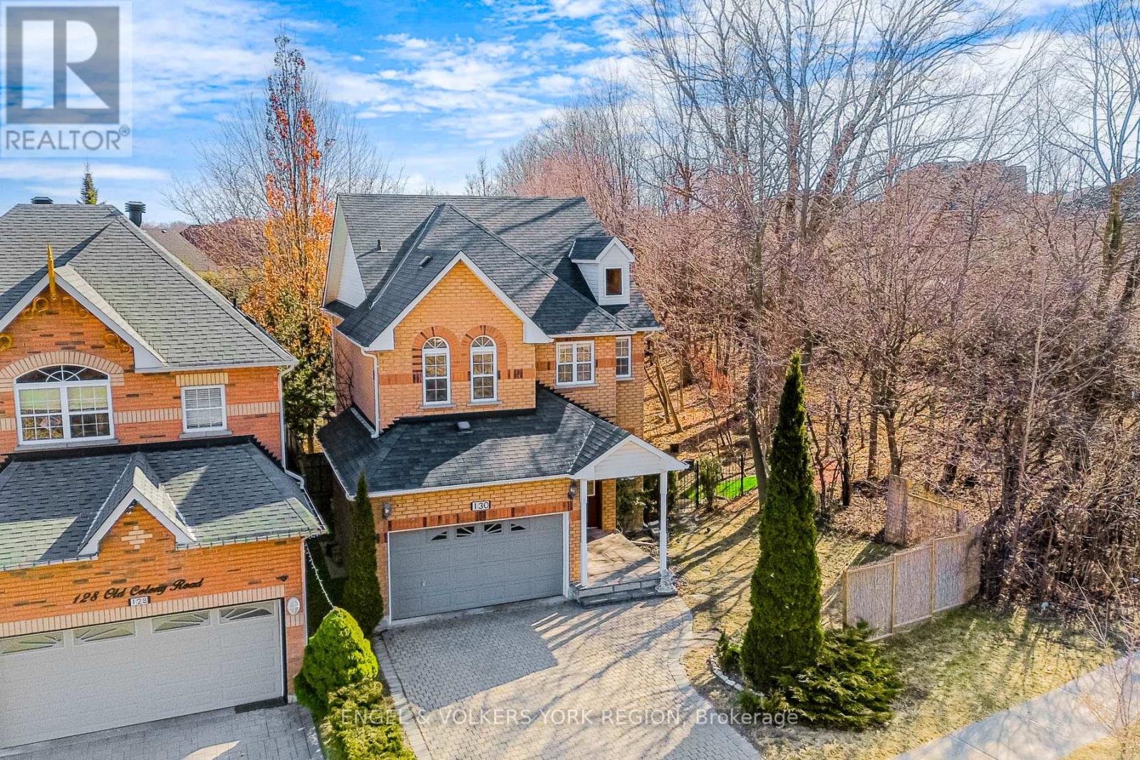 Photo 45 of 130 Old Colony Road, Richmond Hill ON