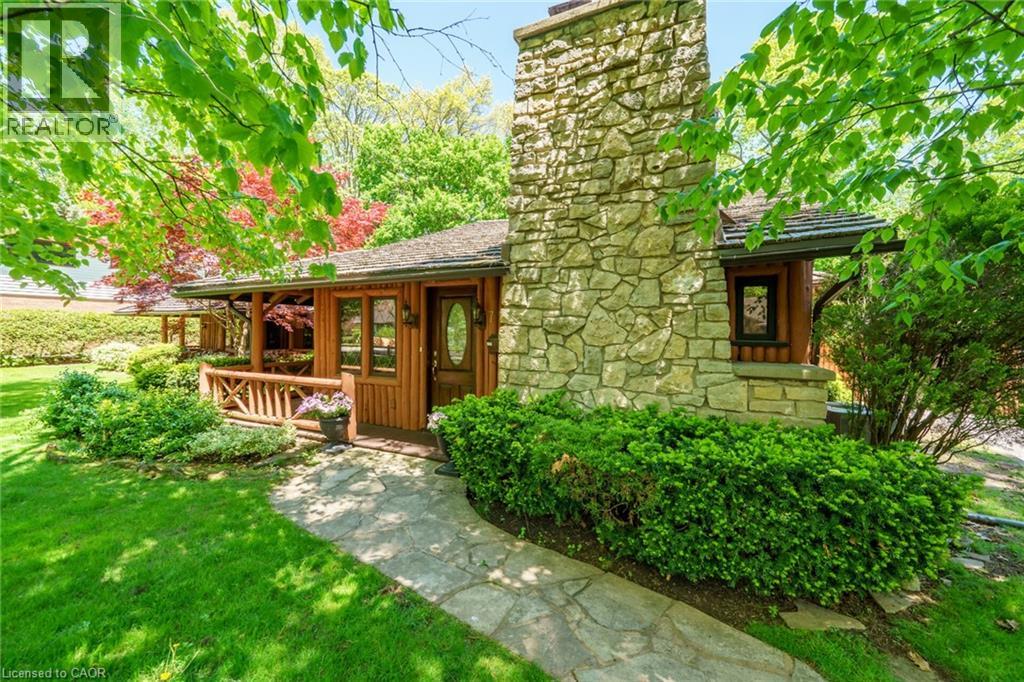 Photo 3 of 793 Shadeland Avenue, Burlington ON