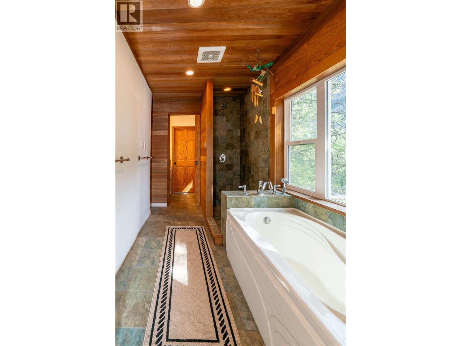 6257 Highway 3, Hedley