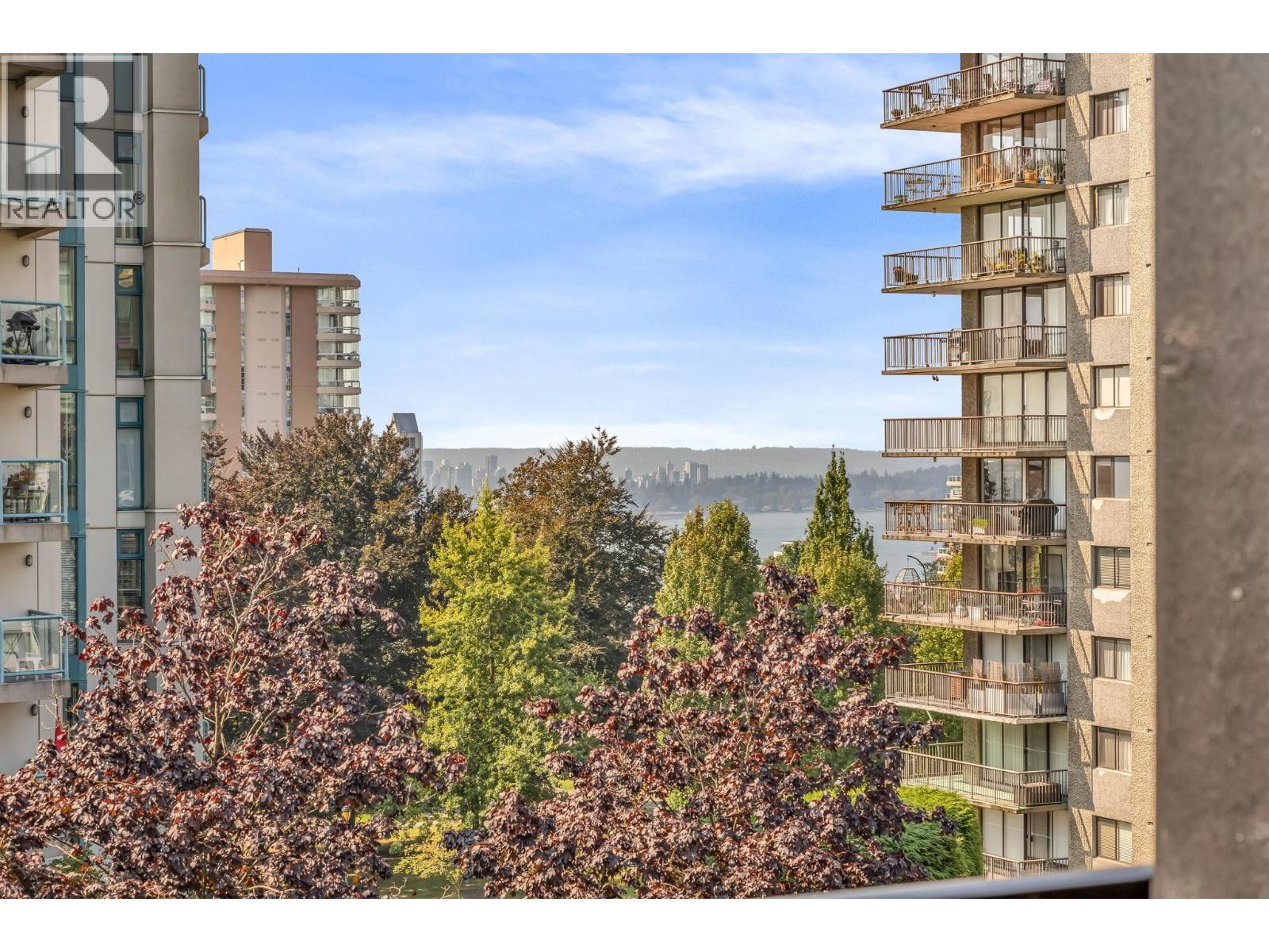 Photo 22 of 404 128 E 8th Street, North Vancouver BC
