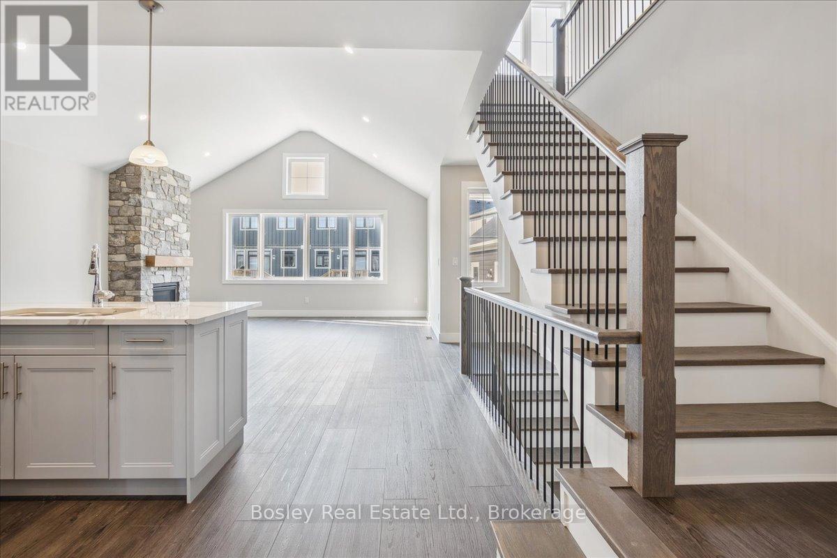 Photo 17 of 163 Sugar Maple Street, Blue Mountains ON