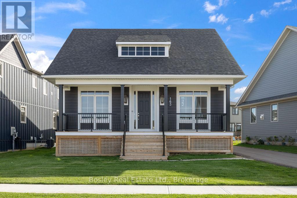 Photo 2 of 163 Sugar Maple Street, Blue Mountains ON