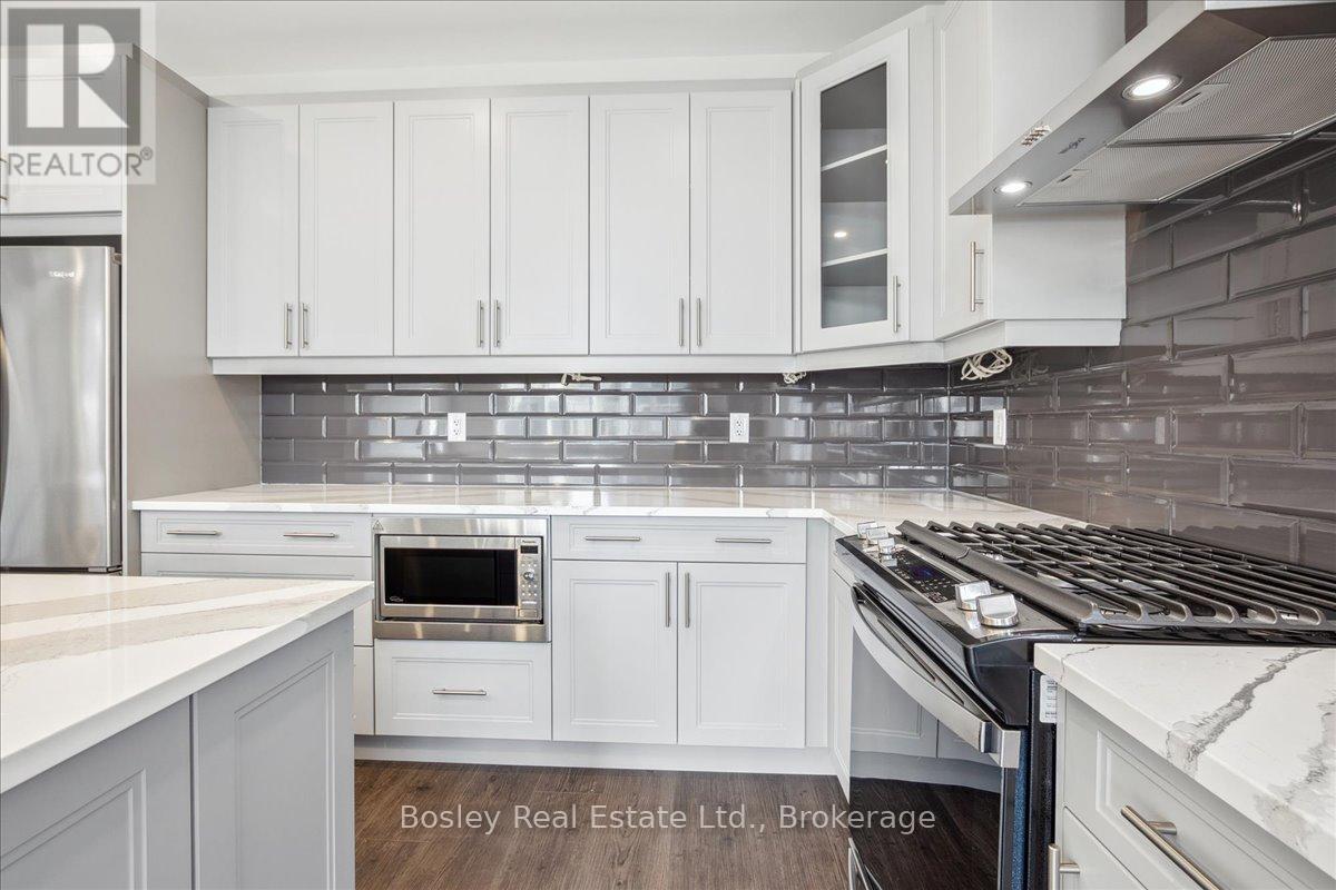 Photo 20 of 163 Sugar Maple Street, Blue Mountains ON