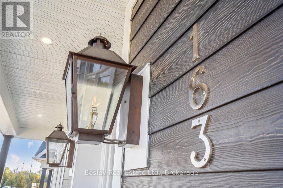 Photo 8 of 163 Sugar Maple Street, Blue Mountains ON
