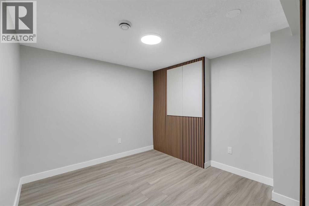 Photo 23 of 1870 Rangeview Drive Se, Calgary AB