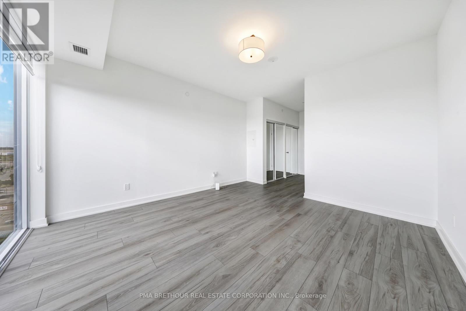 Photo 12 of 1209 1035 Southdown Road, Mississauga ON
