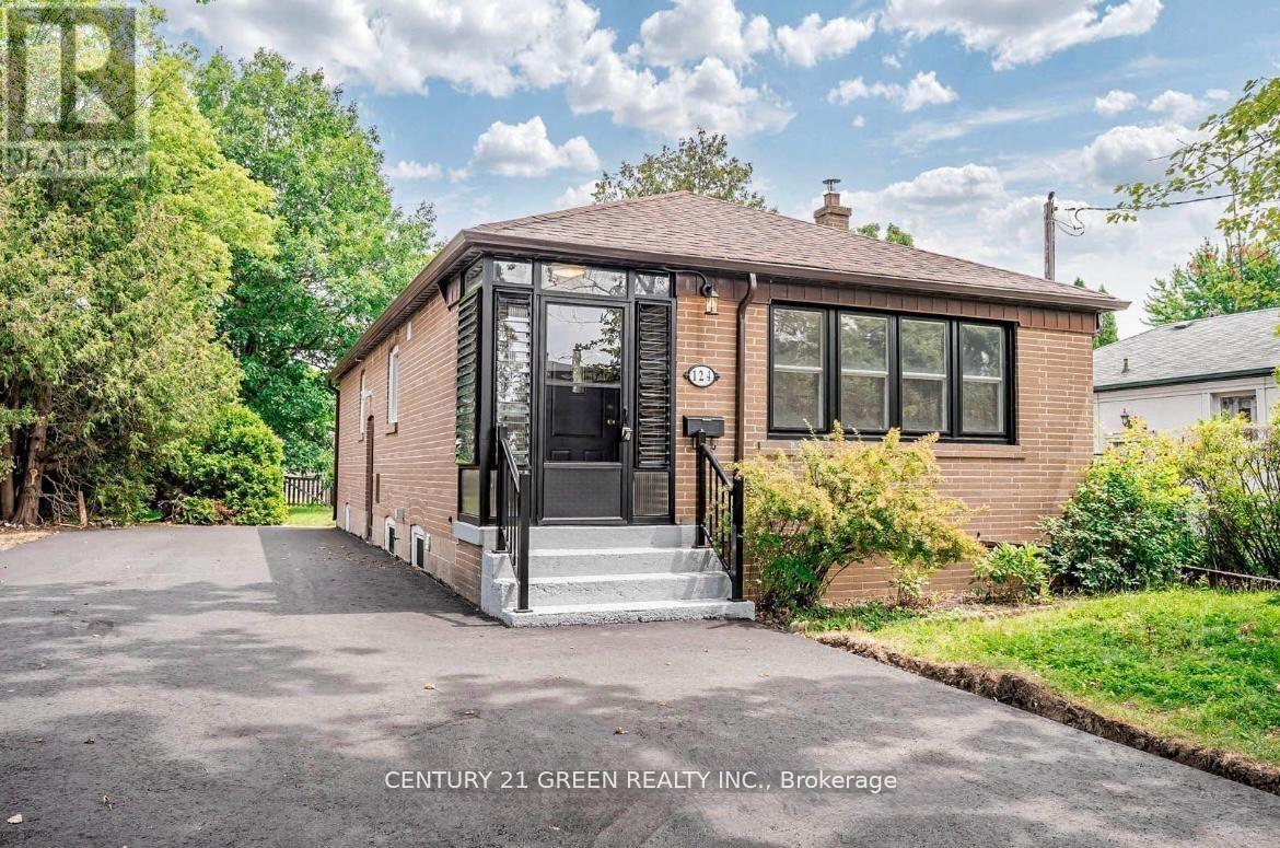 Photo 1 of 124 Mcmurchy Avenue S, Brampton ON