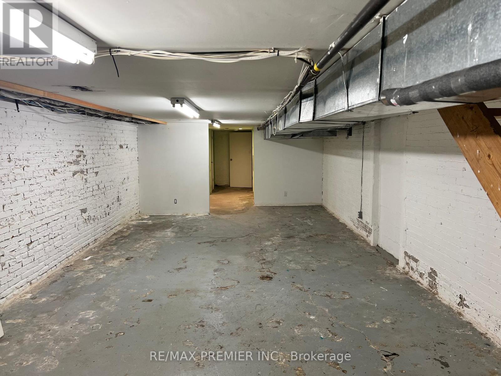 Photo 11 of Main Floor 459 Roncesvalles Avenue, Toronto ON