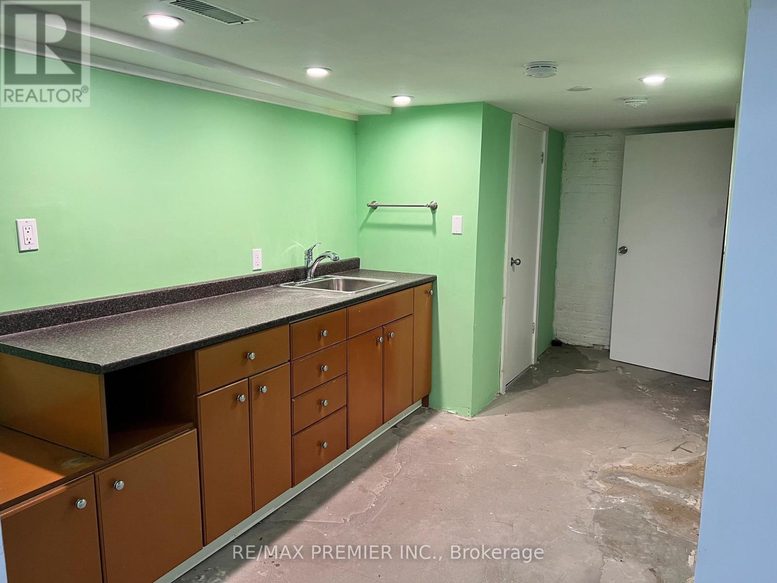 Photo 8 of Main Floor 459 Roncesvalles Avenue, Toronto ON