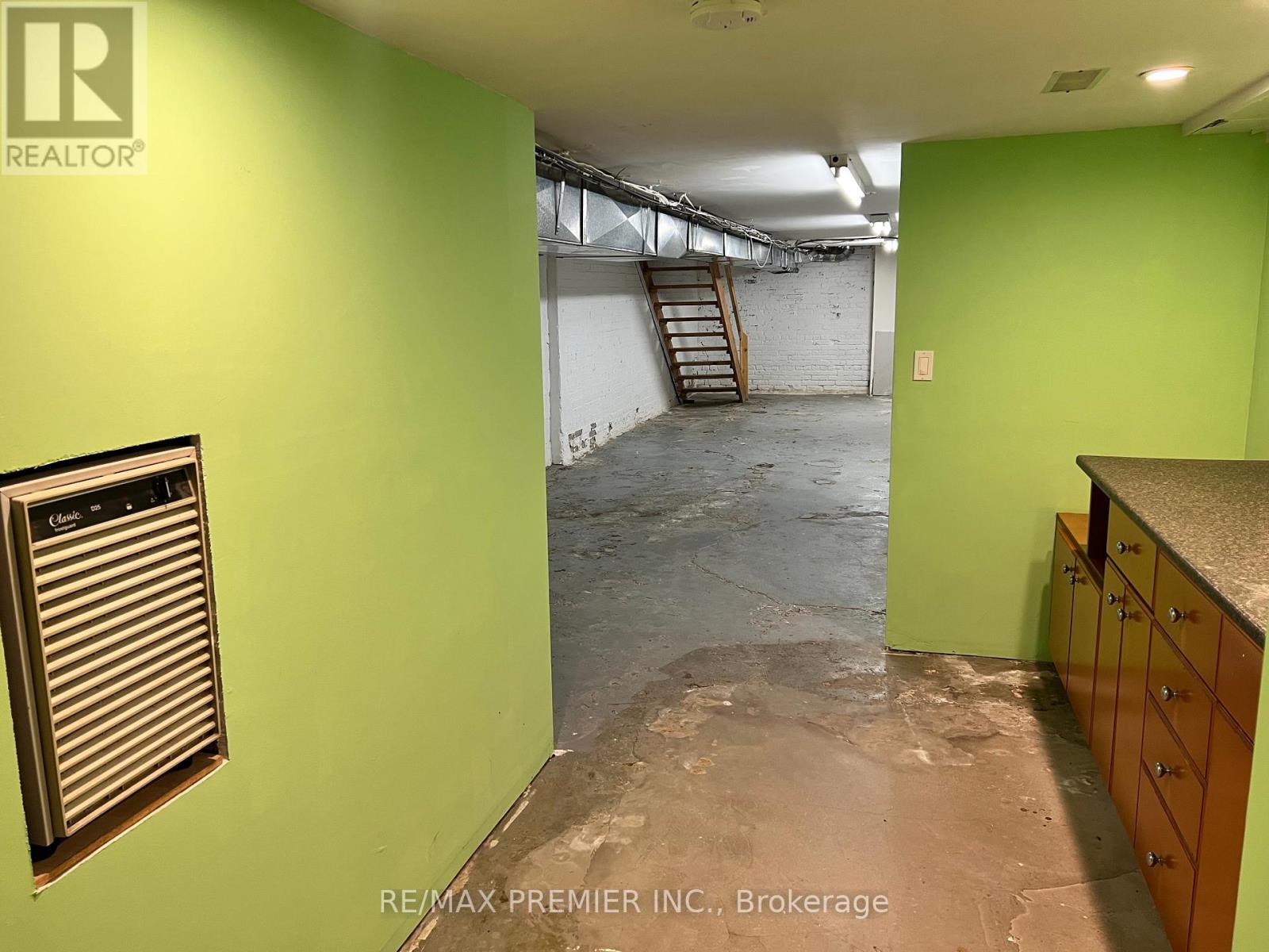 Photo 9 of Main Floor 459 Roncesvalles Avenue, Toronto ON