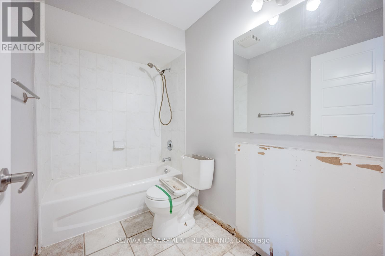 Photo 27 of 6544 Opera Glass Crescent, Mississauga ON