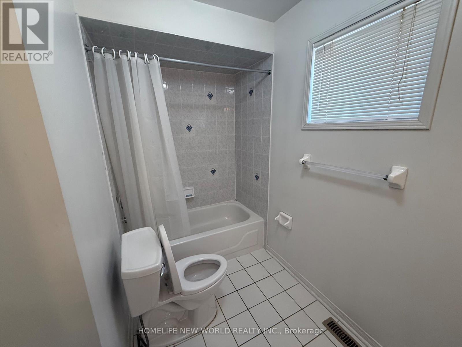 Photo 20 of Upper 86 Jewel Crescent, Brampton ON