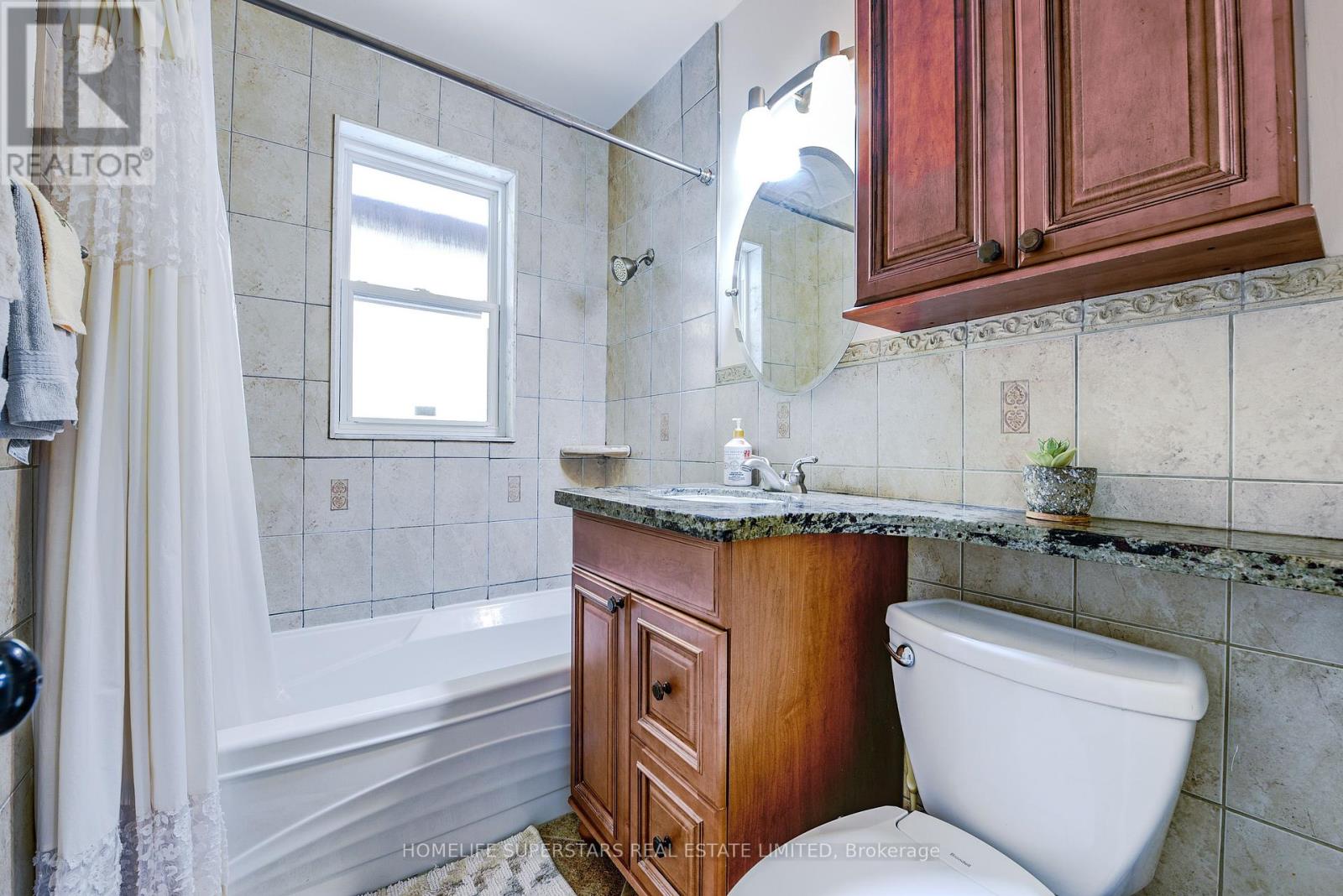 Photo 22 of 3987 Bloor Street W, Toronto ON