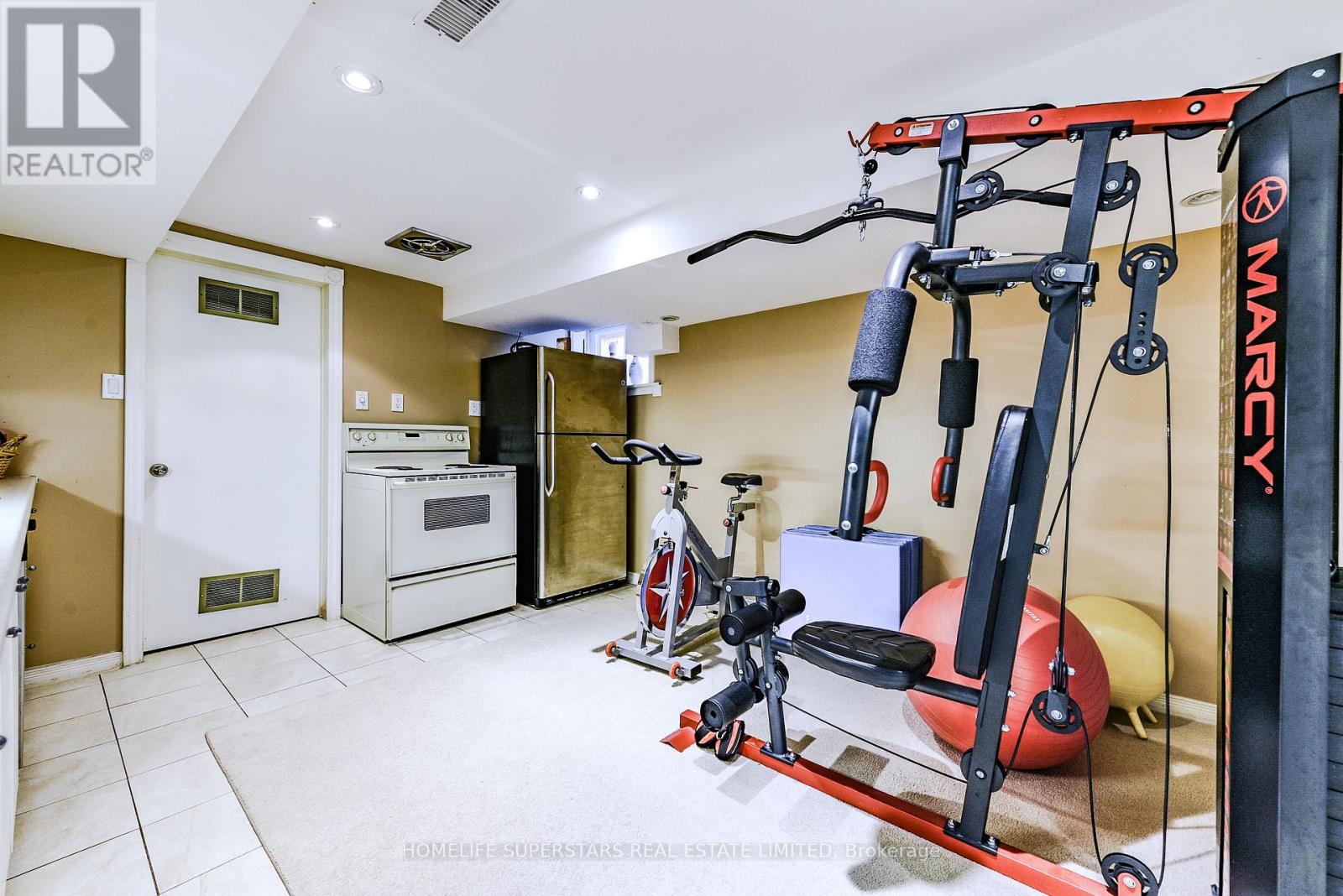 Photo 38 of 3987 Bloor Street W, Toronto ON