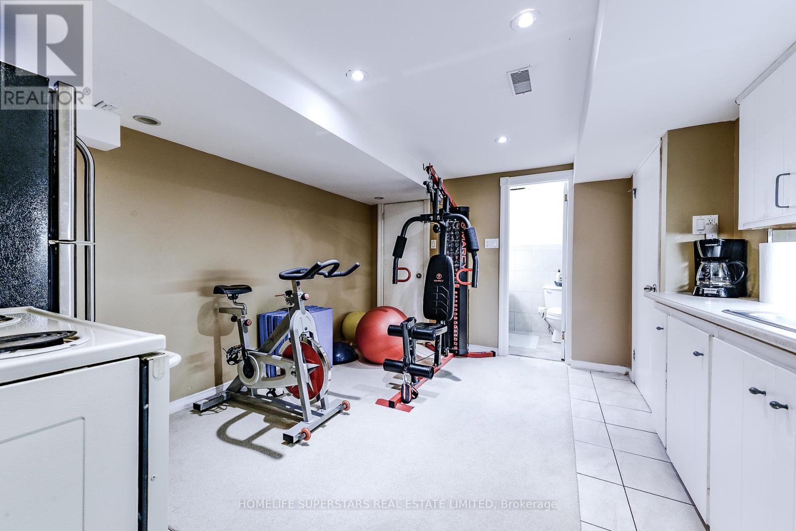 Photo 39 of 3987 Bloor Street W, Toronto ON