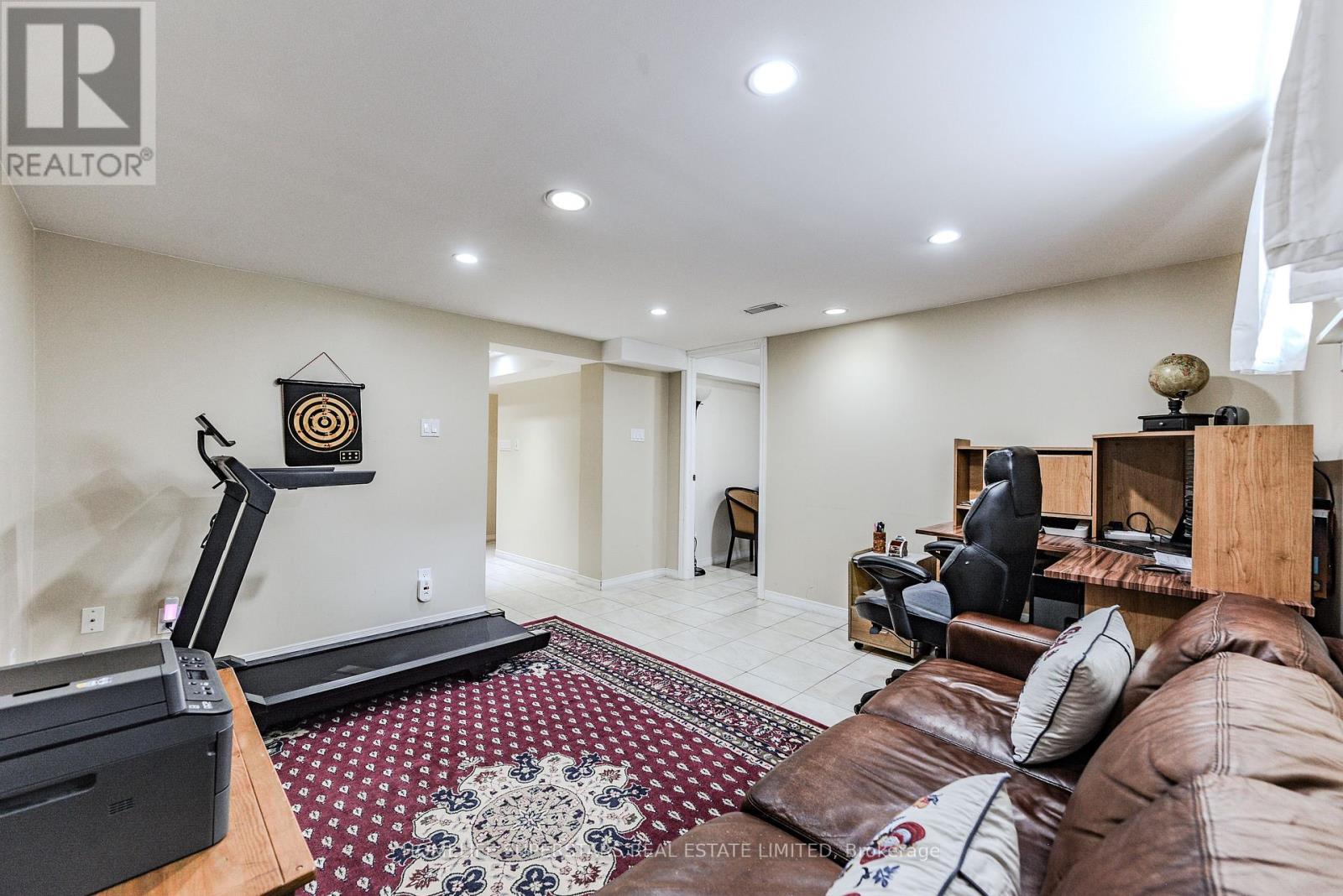 Photo 45 of 3987 Bloor Street W, Toronto ON