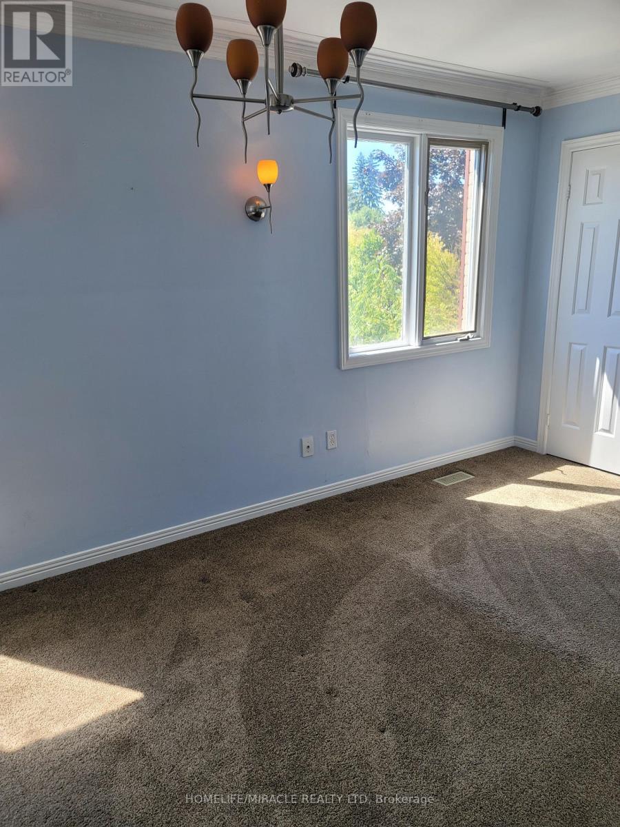 Photo 2 of 696 Penny Lane, Burlington ON
