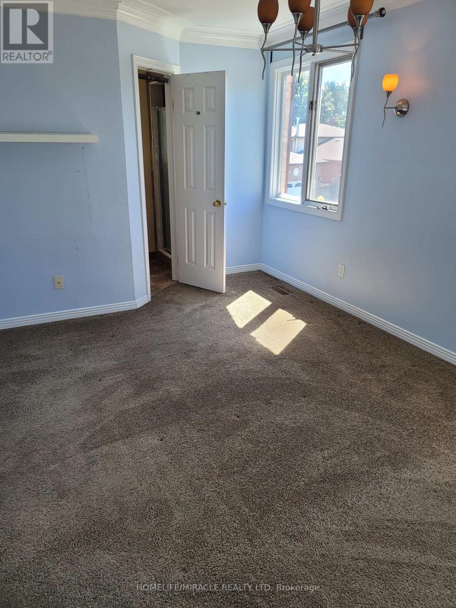 Photo 3 of 696 Penny Lane, Burlington ON