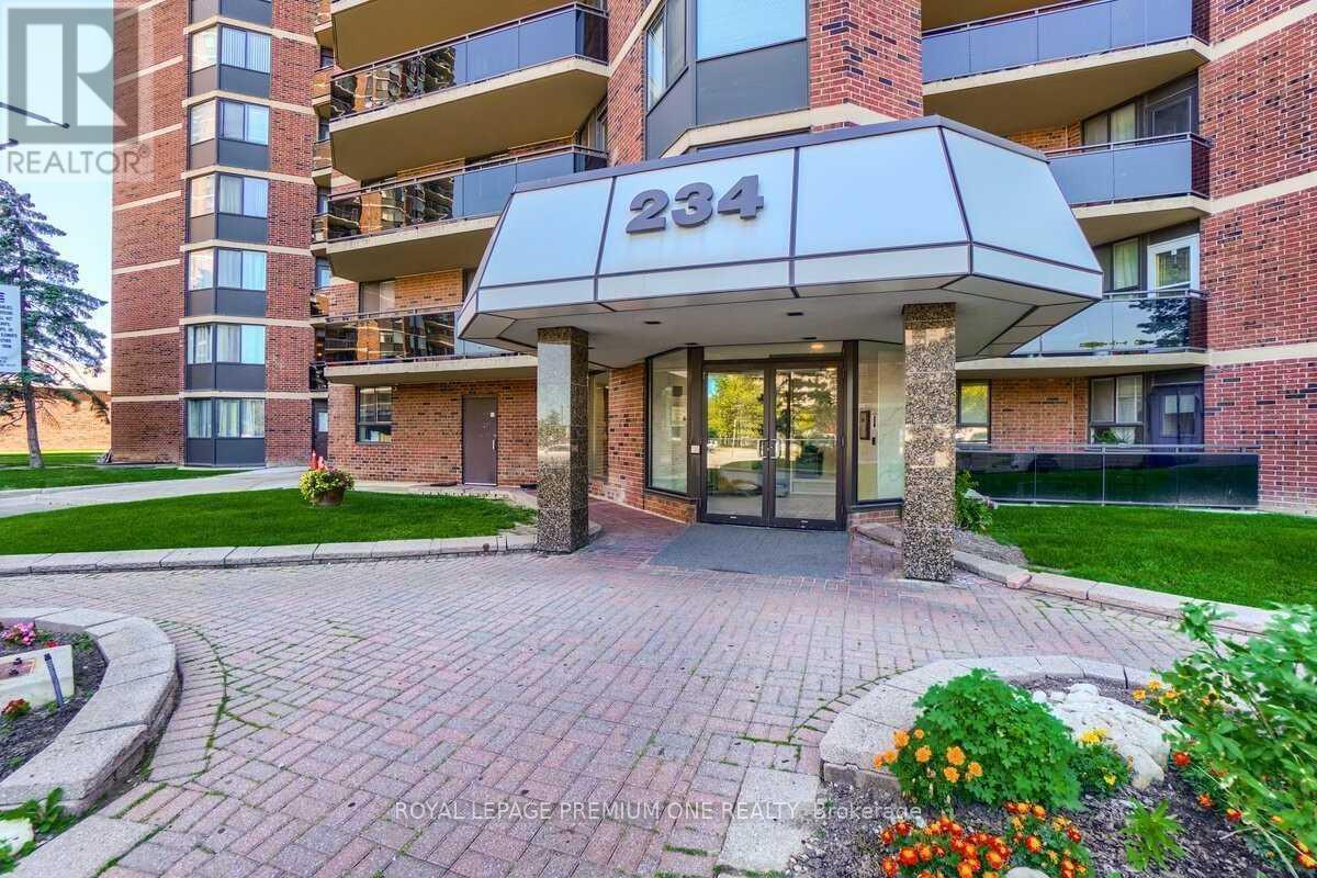 Photo 3 of 811 234 Albion Road, Toronto ON
