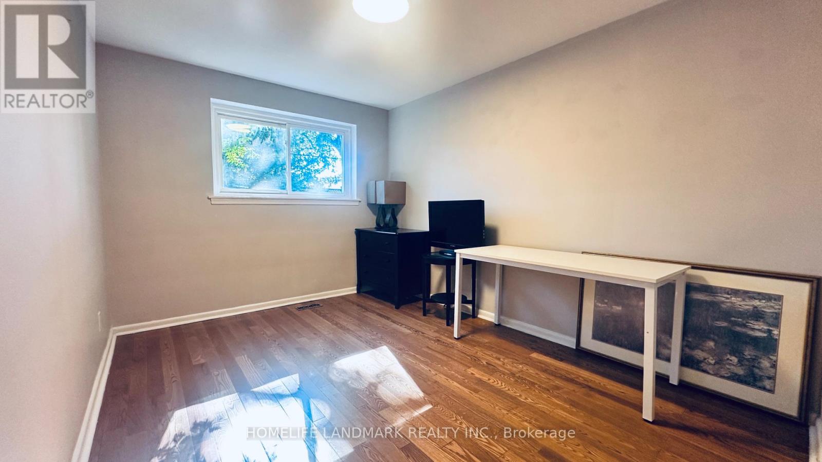 Photo 15 of 3463 Orion Crescent, Mississauga ON