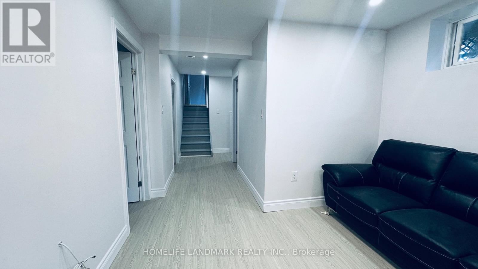 Photo 29 of 3463 Orion Crescent, Mississauga ON