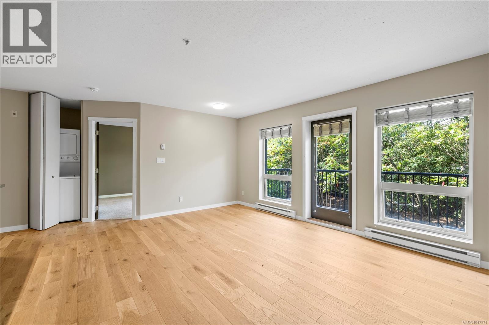 209 555 Franklyn St, Nanaimo