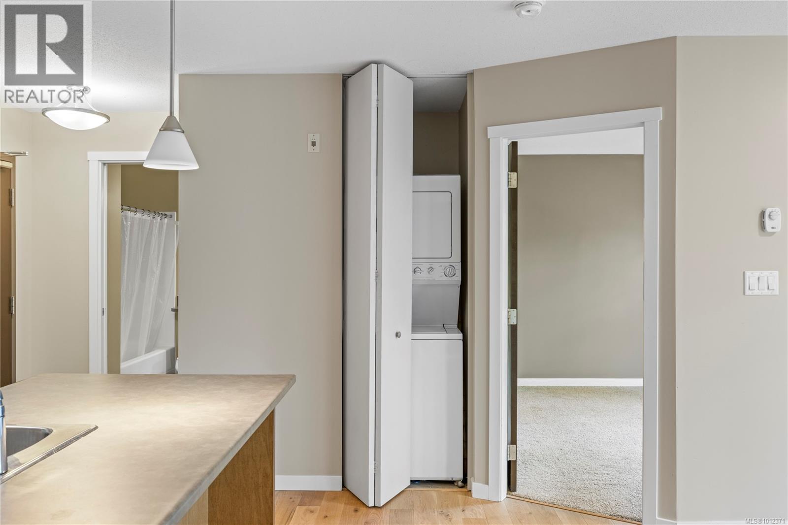 209 555 Franklyn St, Nanaimo