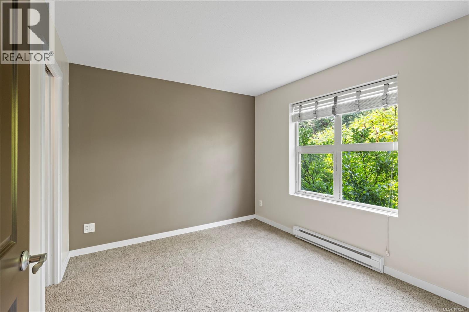 209 555 Franklyn St, Nanaimo