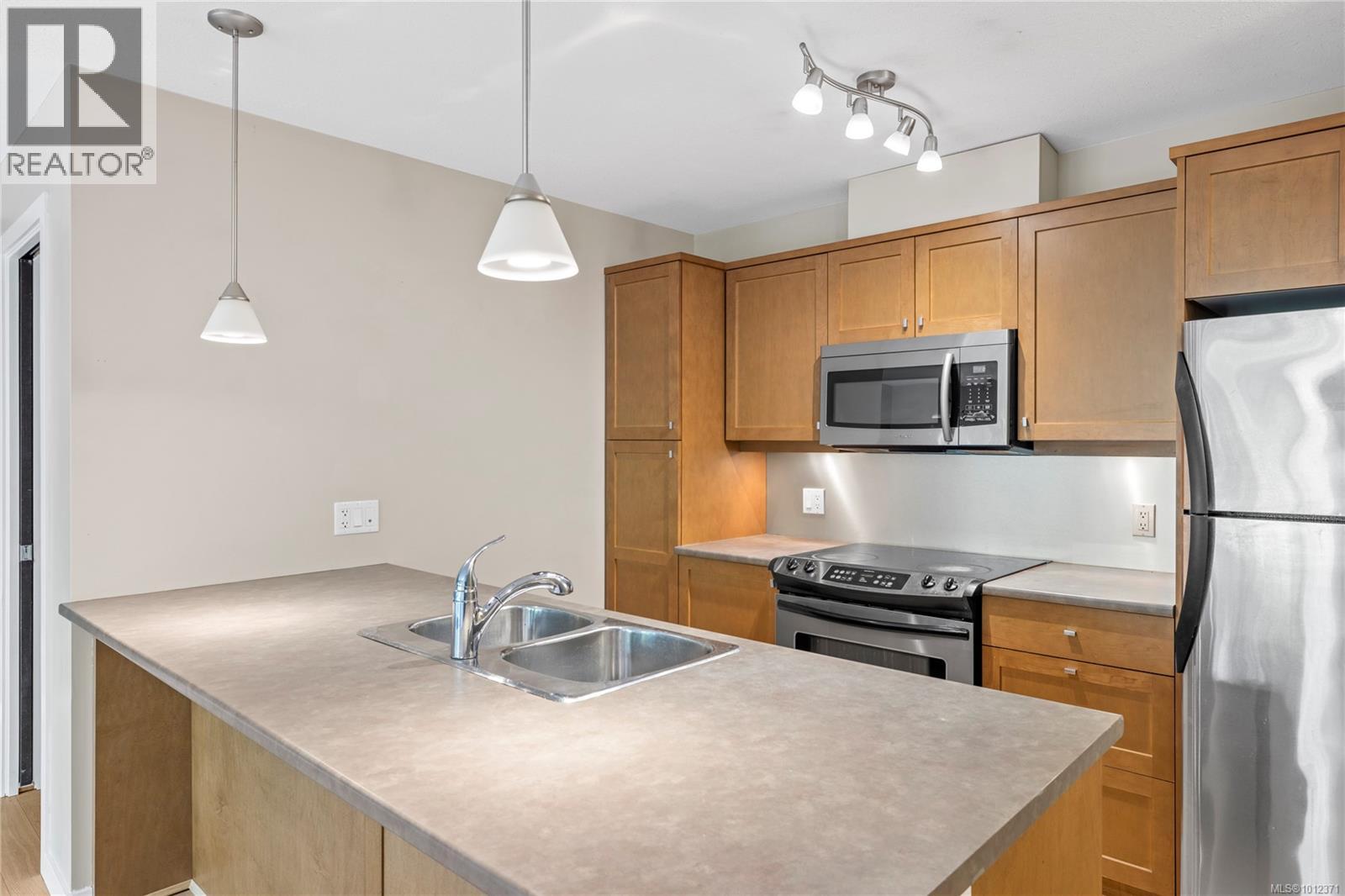 209 555 Franklyn St, Nanaimo