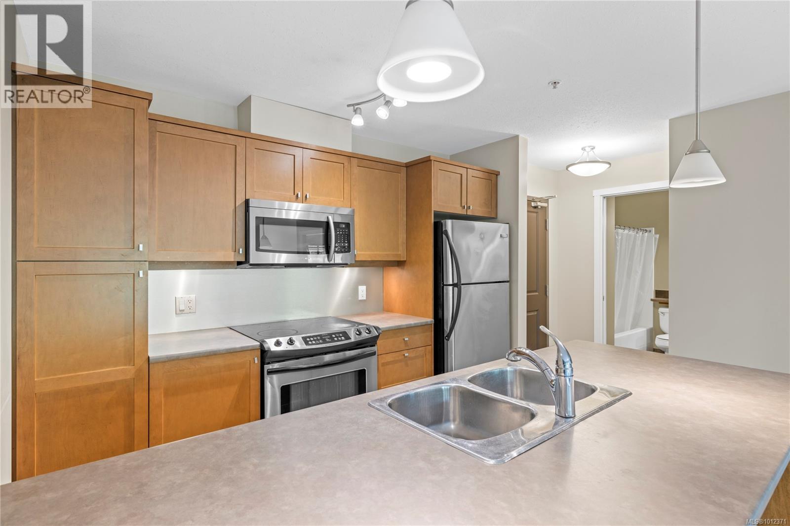 209 555 Franklyn St, Nanaimo