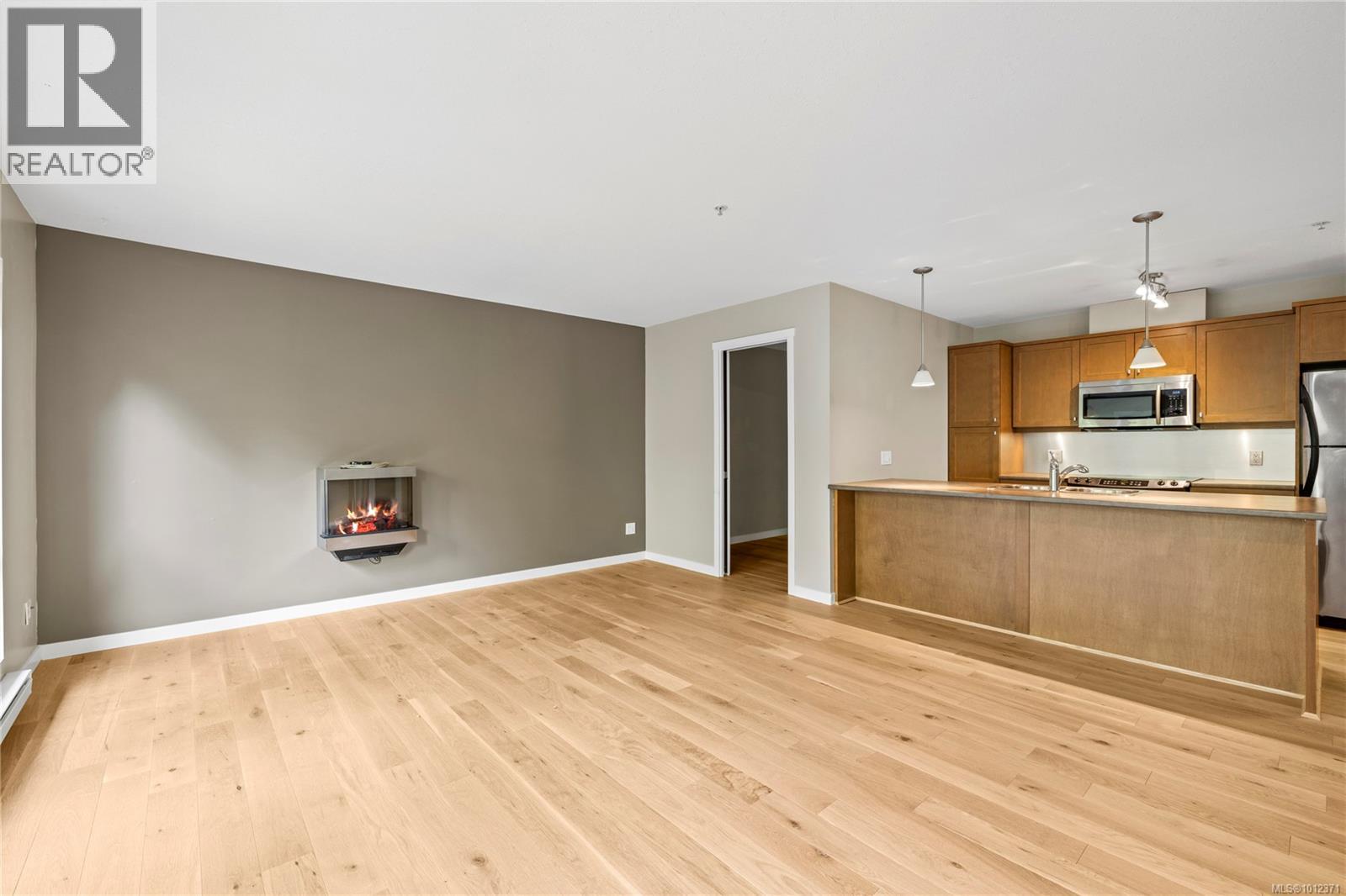 209 555 Franklyn St, Nanaimo