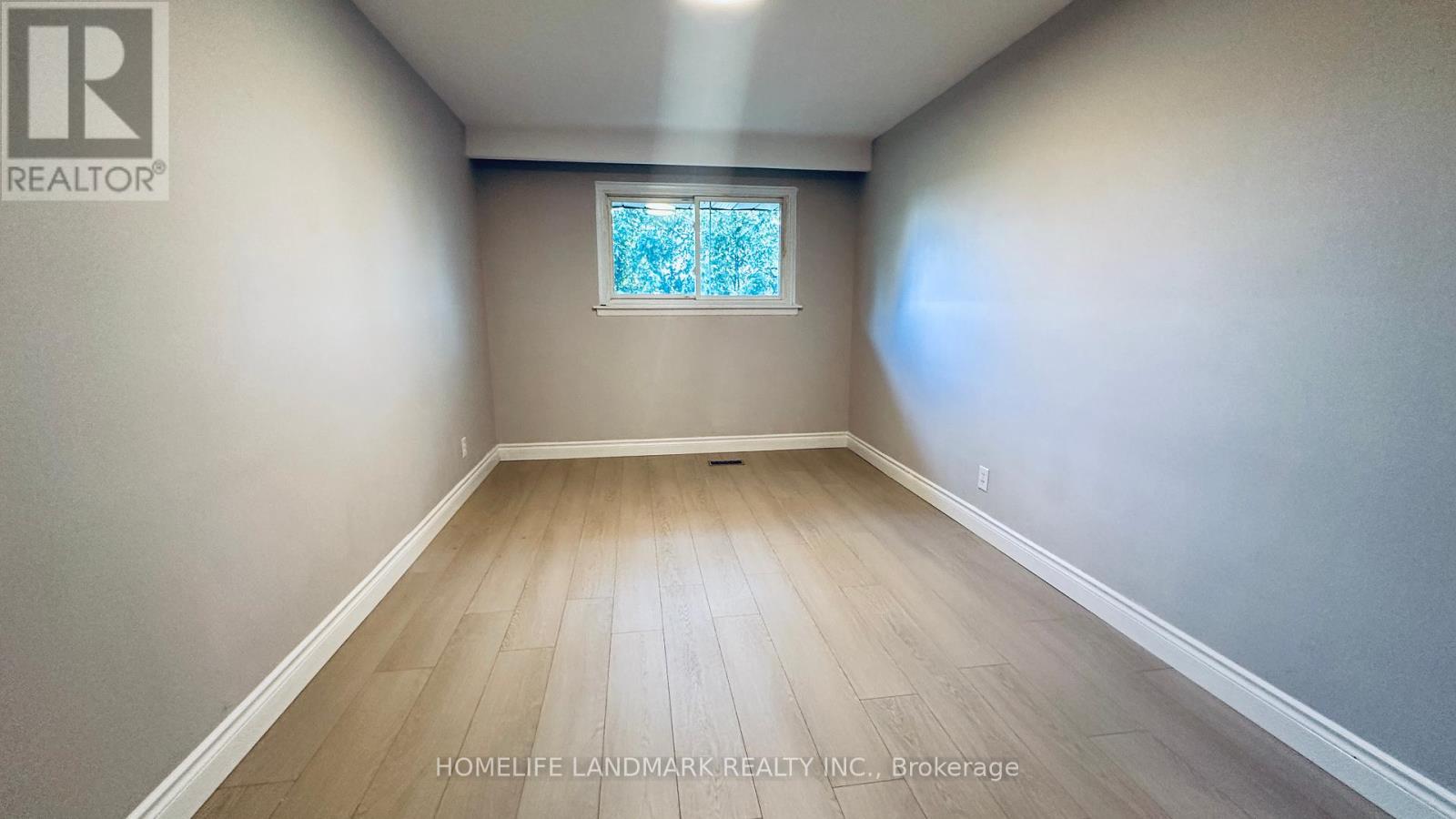 Photo 24 of 3463 Orion Crescent, Mississauga ON