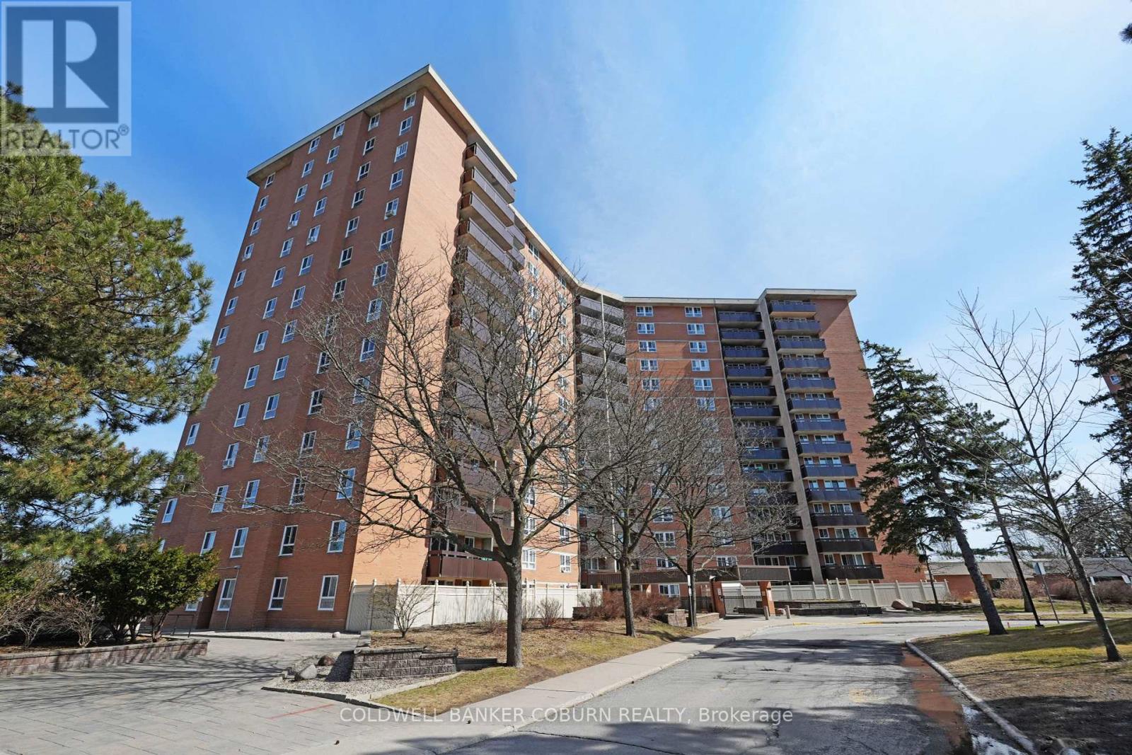 Photo 1 of 614 2020 Jasmine Crescent, Ottawa ON