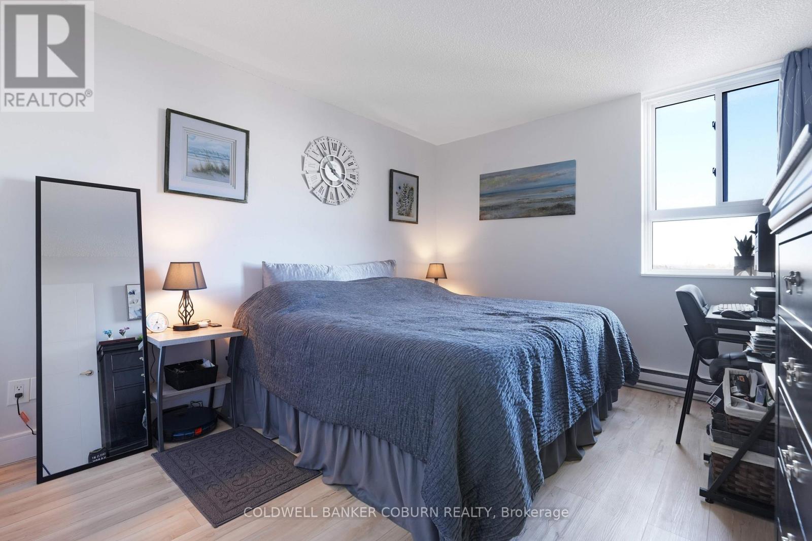 Photo 14 of 614 2020 Jasmine Crescent, Ottawa ON