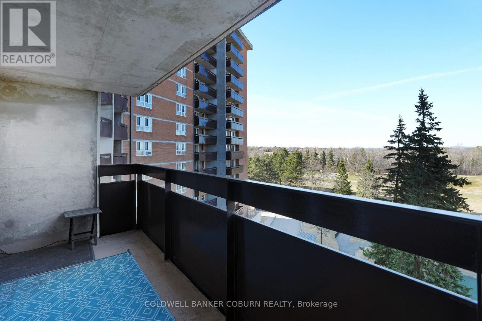 Photo 16 of 614 2020 Jasmine Crescent, Ottawa ON