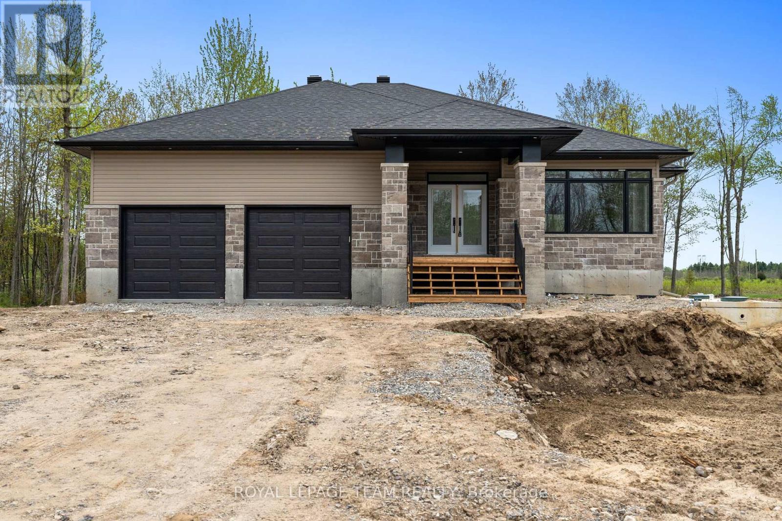 Photo 1 of 37 Tennant Drive, Rideau Lakes ON