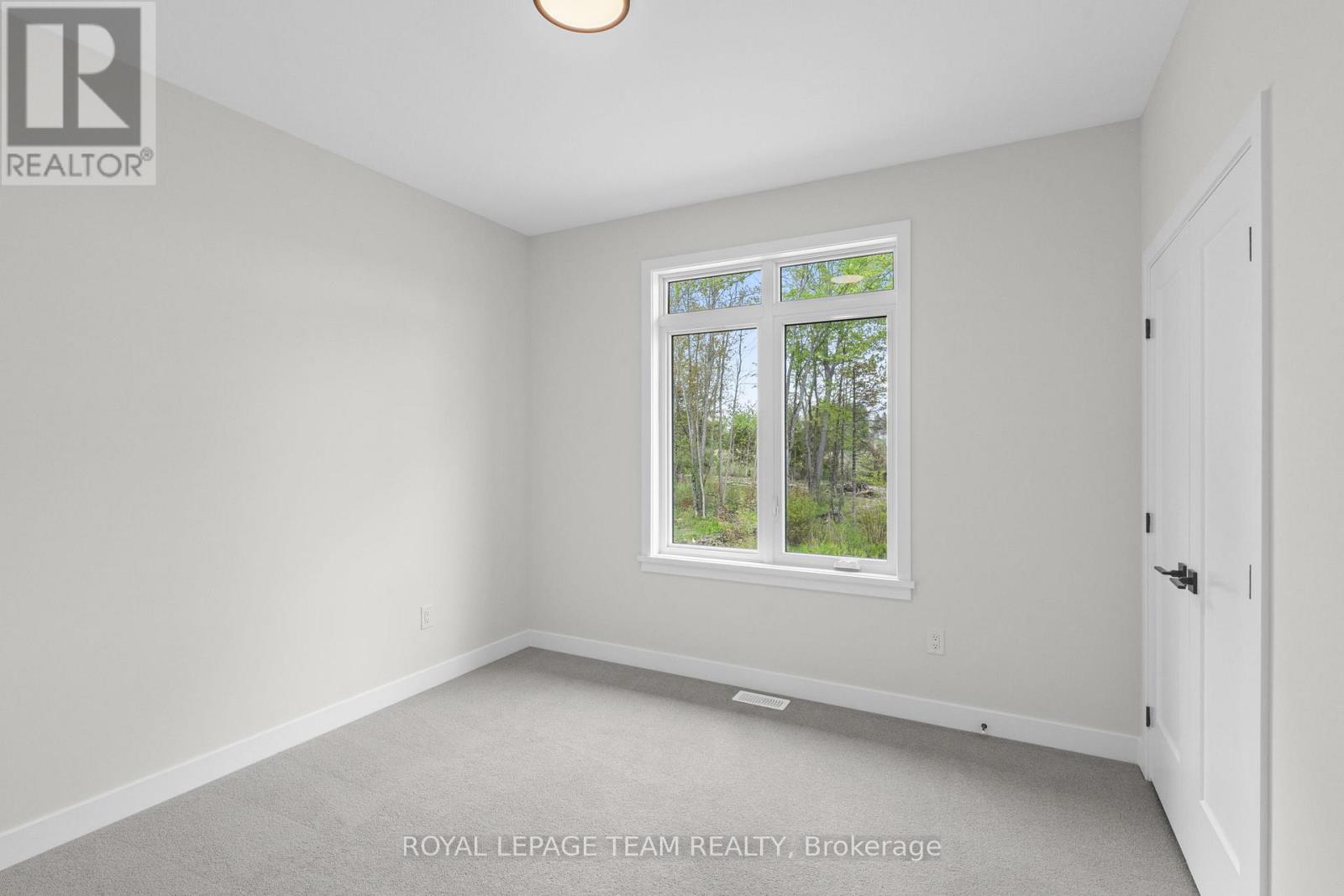 Photo 27 of 37 Tennant Drive, Rideau Lakes ON