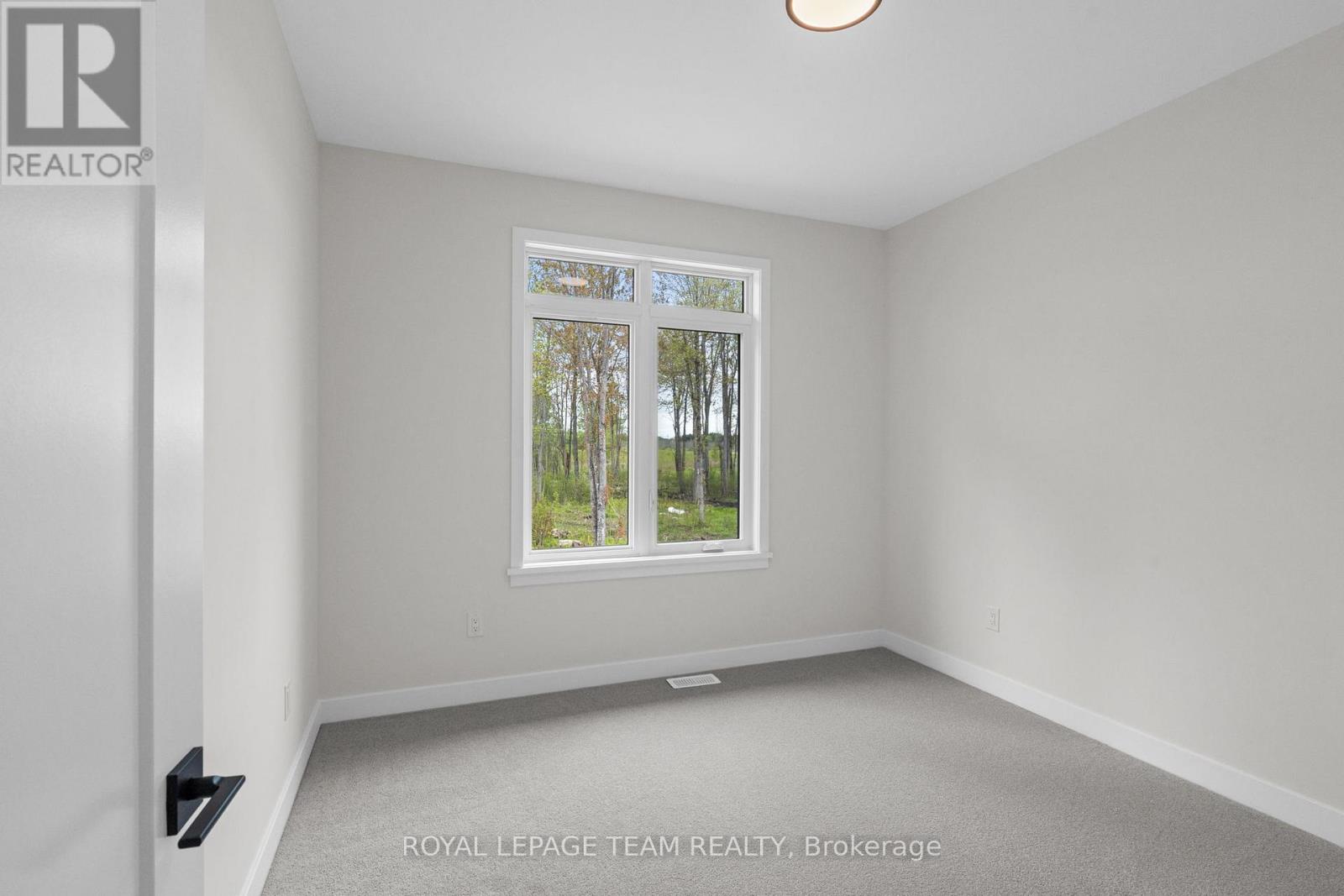 Photo 30 of 37 Tennant Drive, Rideau Lakes ON