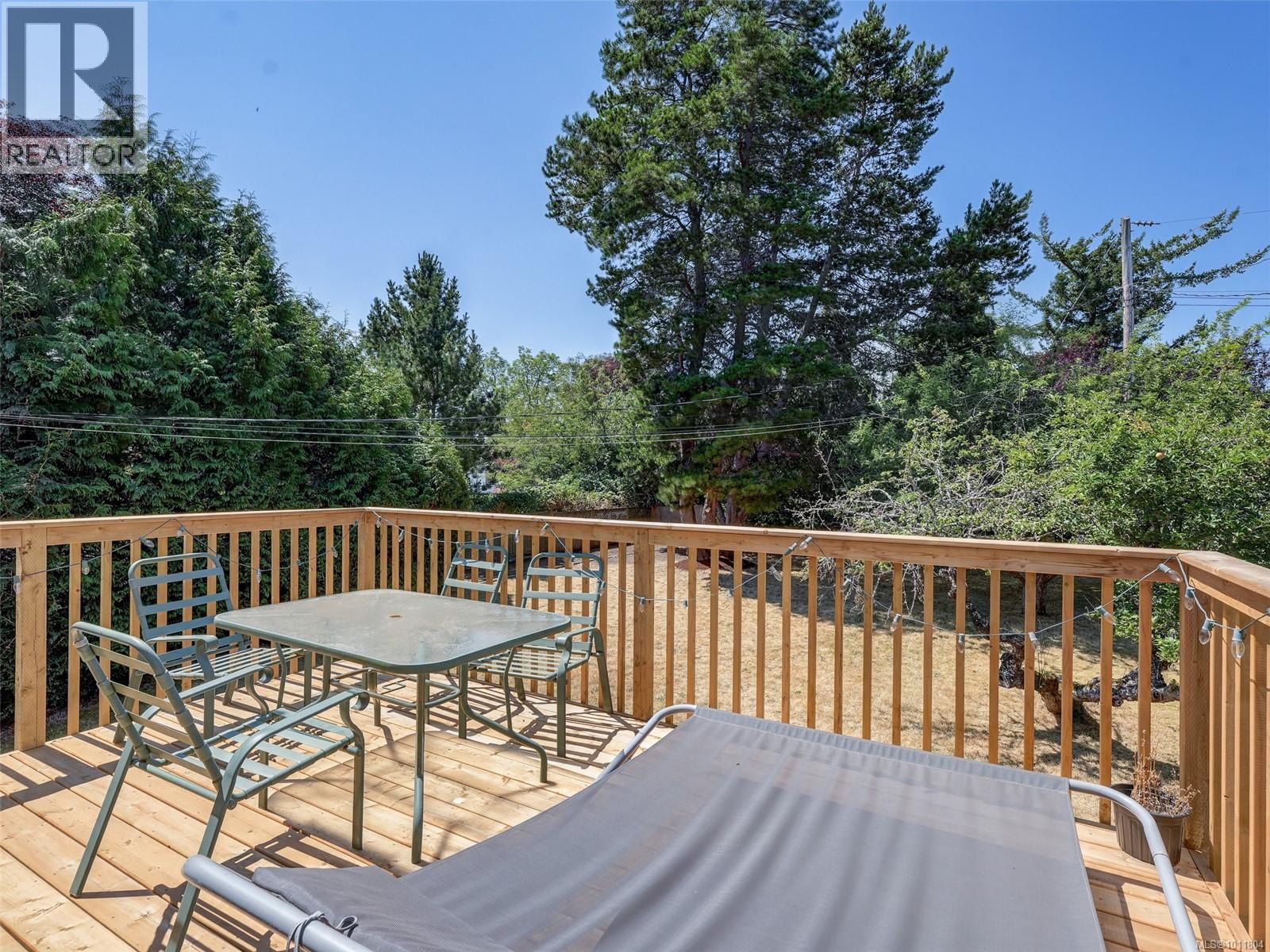 Photo 21 of 3988 Birchwood St, Saanich BC