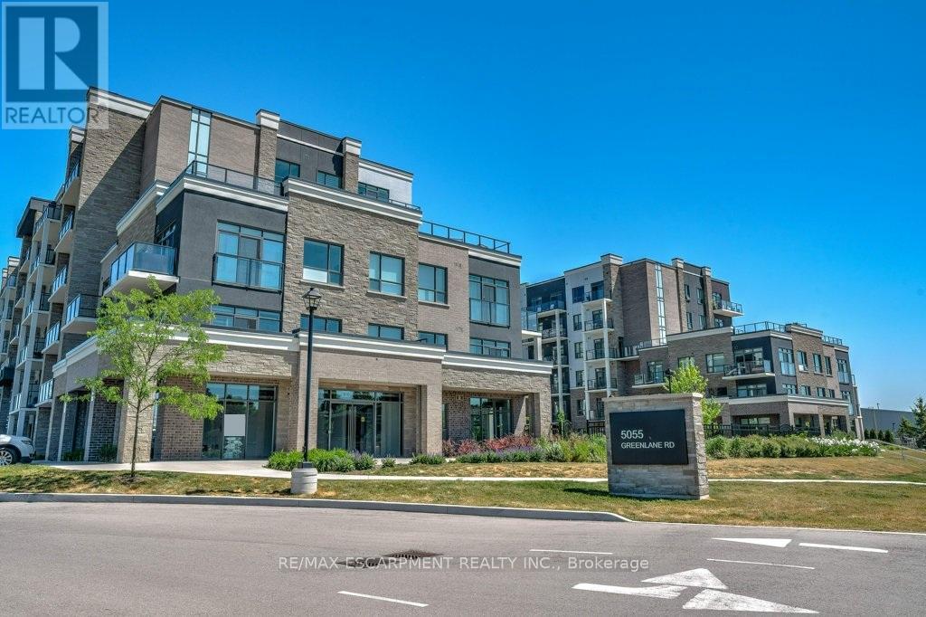 Photo 1 of 213 5055 Greenlane Road, Lincoln ON