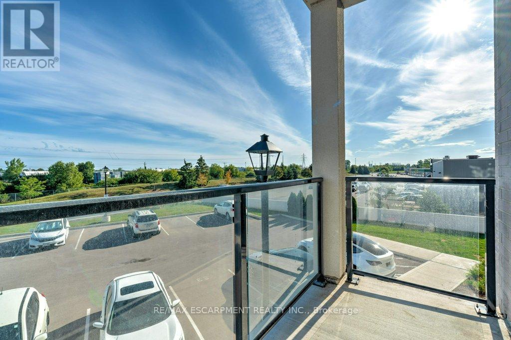 Photo 20 of 213 5055 Greenlane Road, Lincoln ON