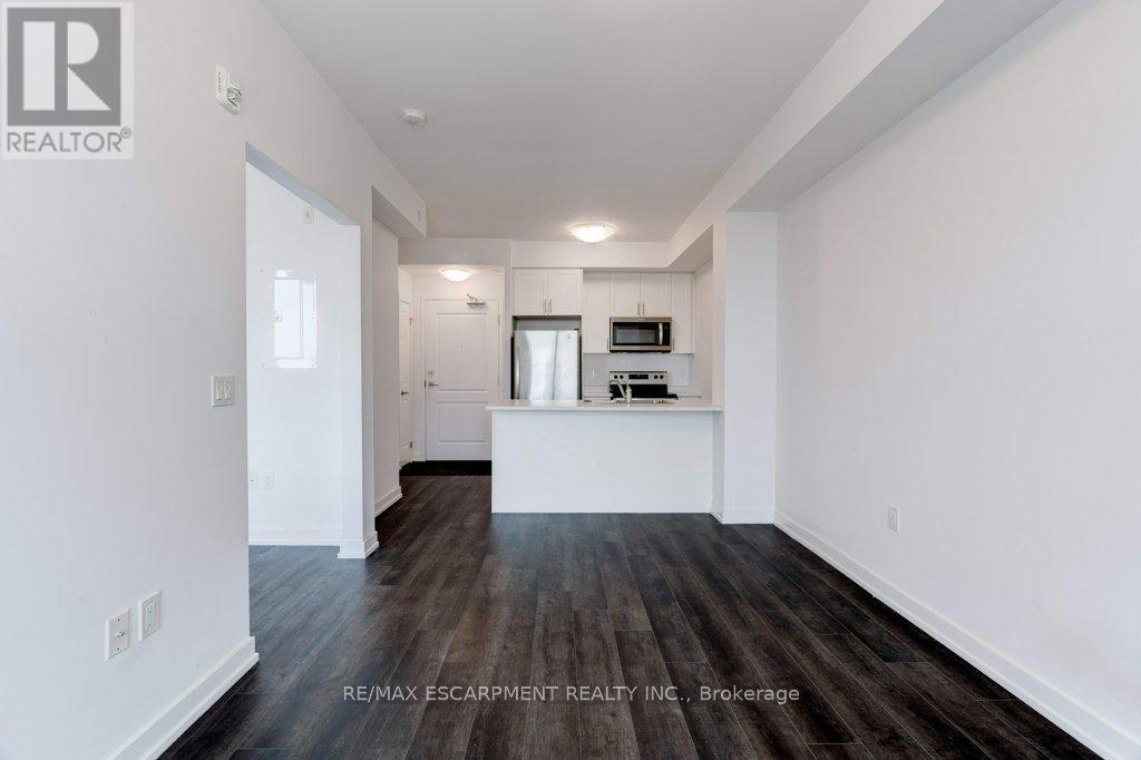 Photo 6 of 213 5055 Greenlane Road, Lincoln ON