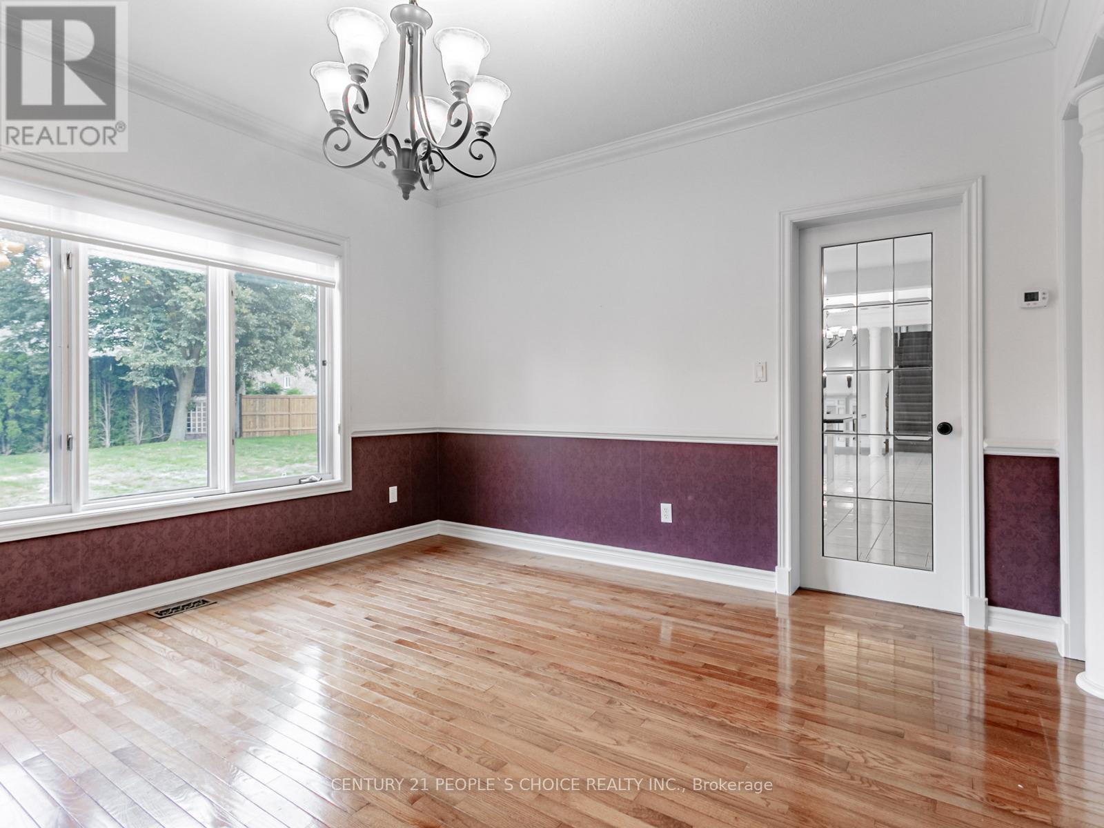 Photo 10 of 187 Welland Road, Pelham ON