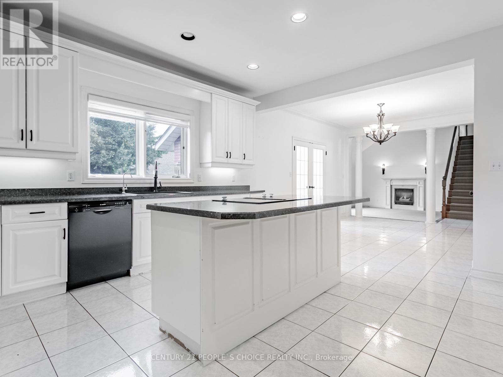 Photo 11 of 187 Welland Road, Pelham ON