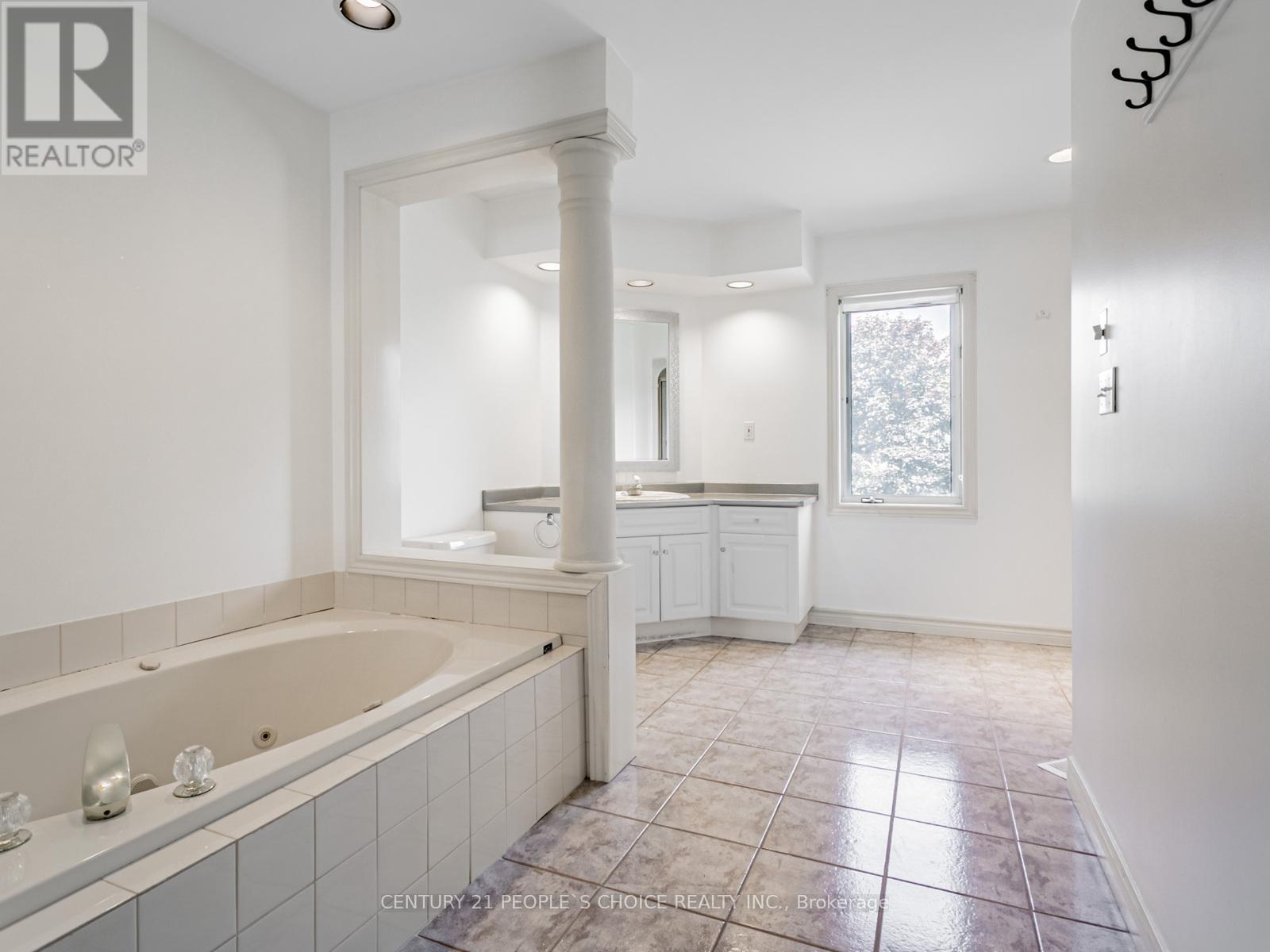 Photo 29 of 187 Welland Road, Pelham ON