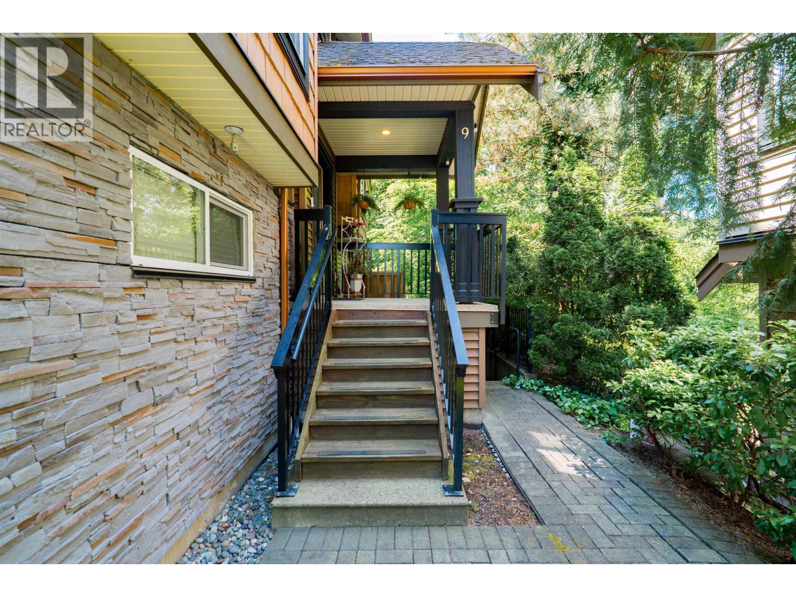 Photo 37 of 9 22206 124 Avenue, Maple Ridge BC