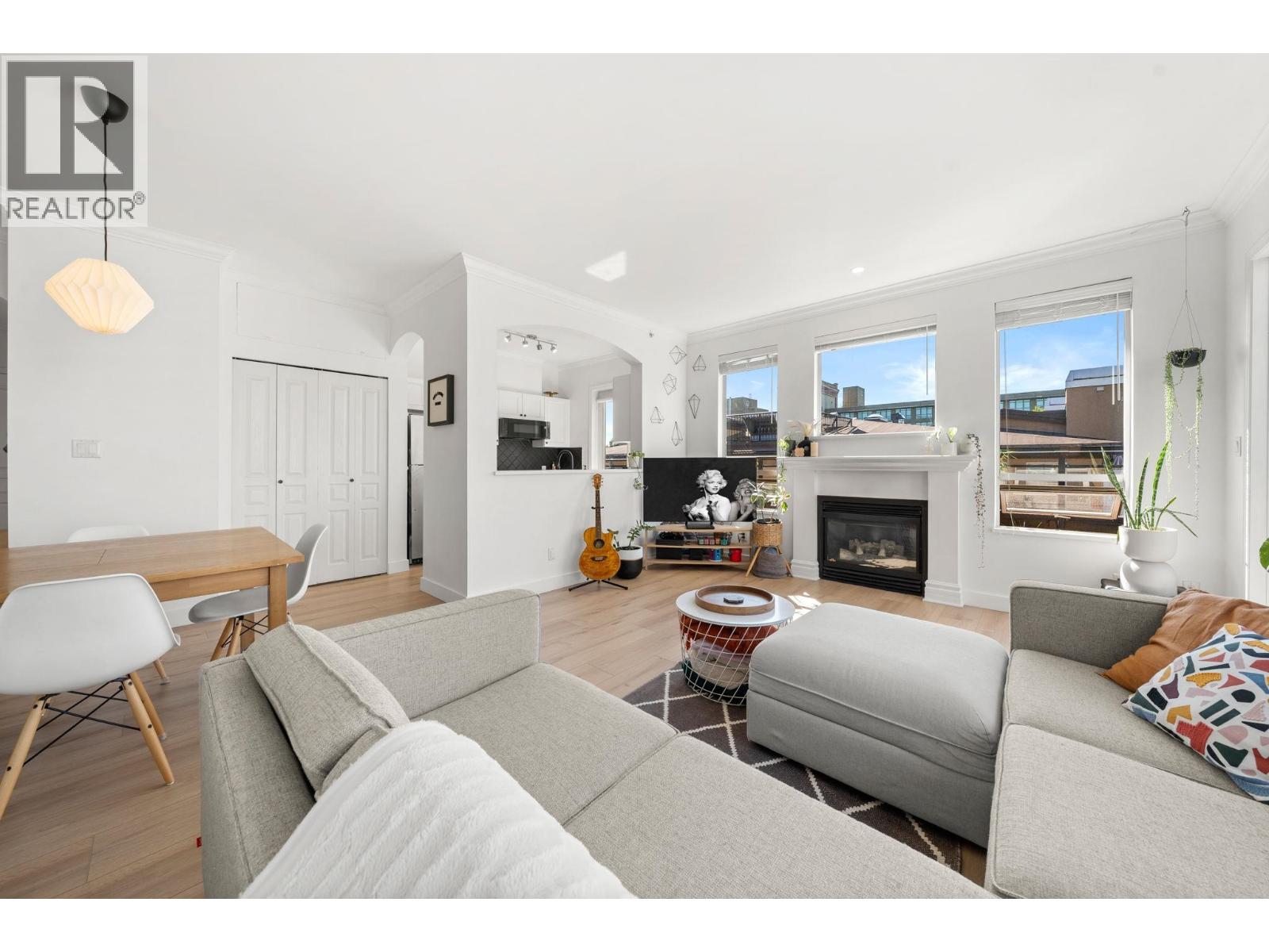Photo 2 of 400 2175 Salal Drive, Vancouver BC