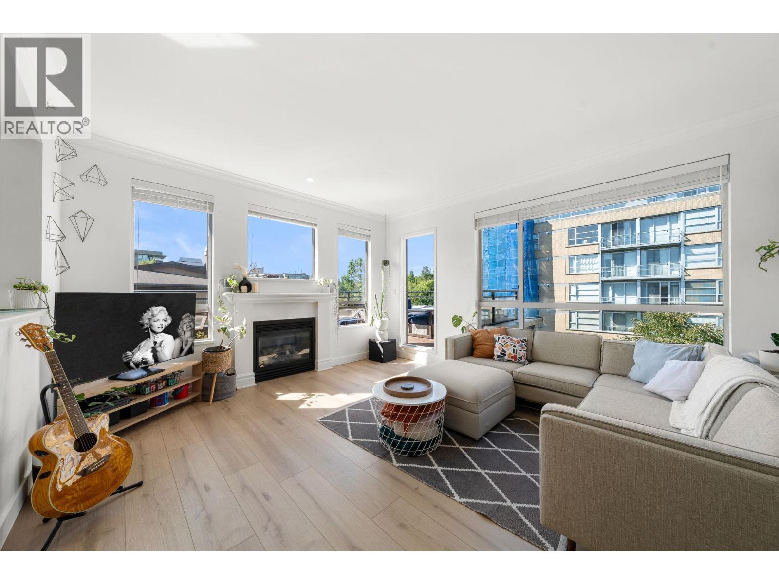 Photo 3 of 400 2175 Salal Drive, Vancouver BC