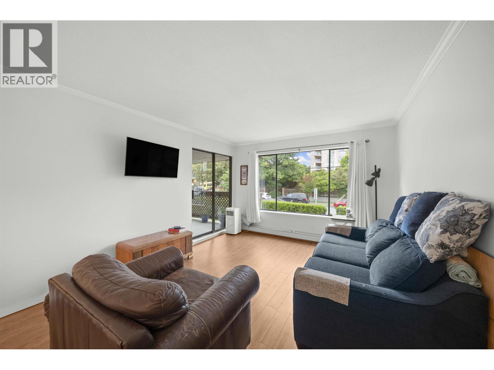 Photo 15 of 213 436 Seventh Street, New Westminster BC